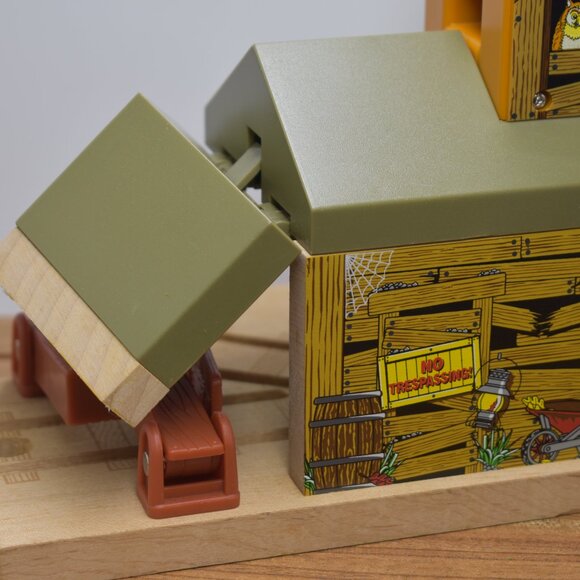 Haunted Owl Collapsing Sodor Mining Company Lights Sound Thomas & Friends 2008 - Picture 10 of 13